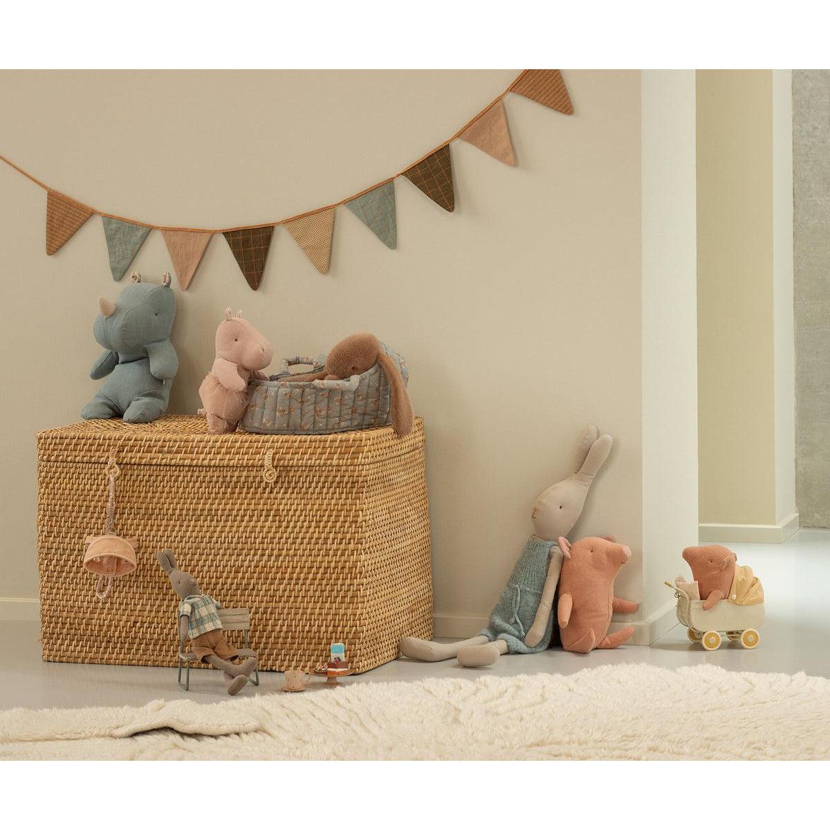 Maileg Hippo w. skirt, Small Soft rose