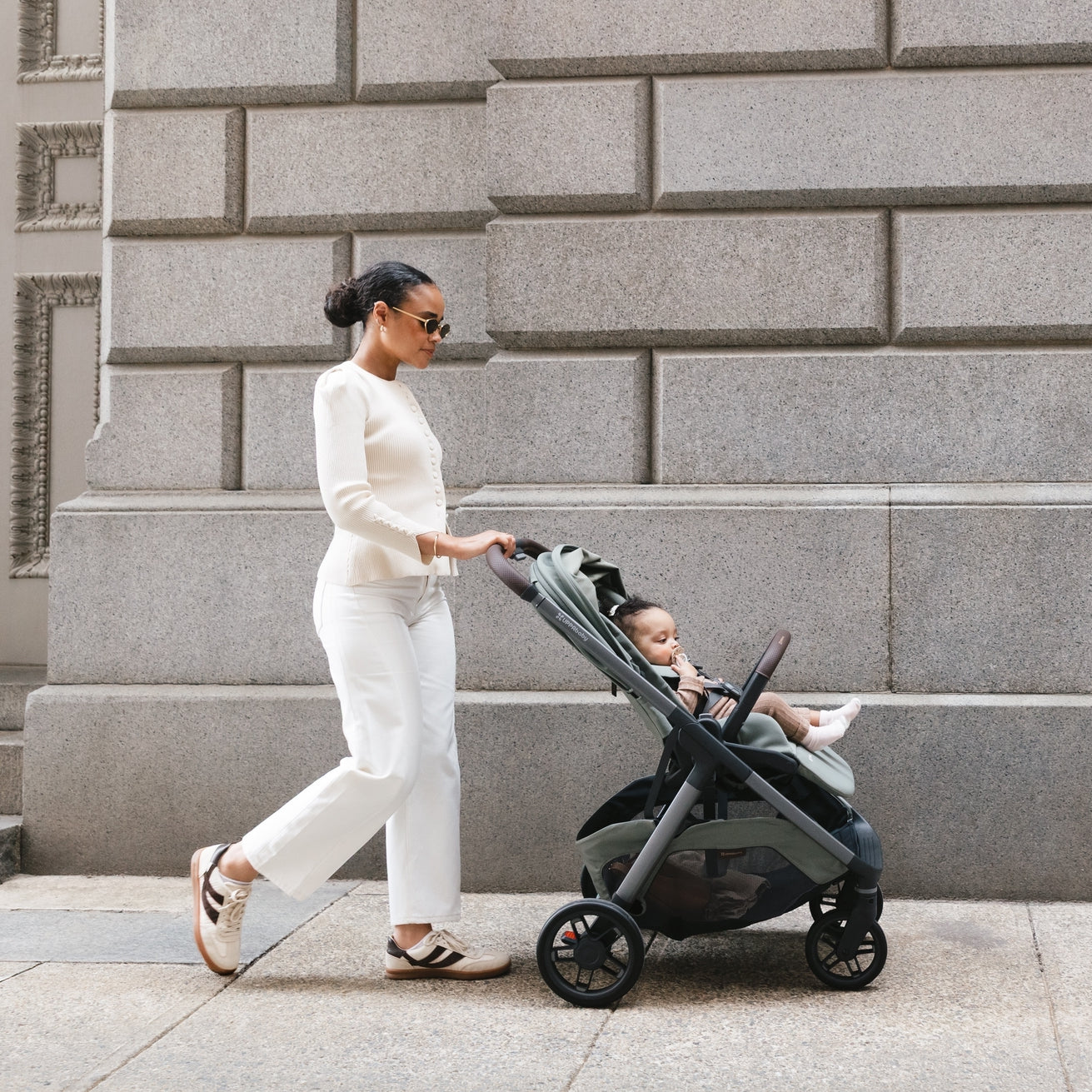 UPPAbaby Kona Stroller *PRE-ORDER * SHIPS LATE SEPTEMBER