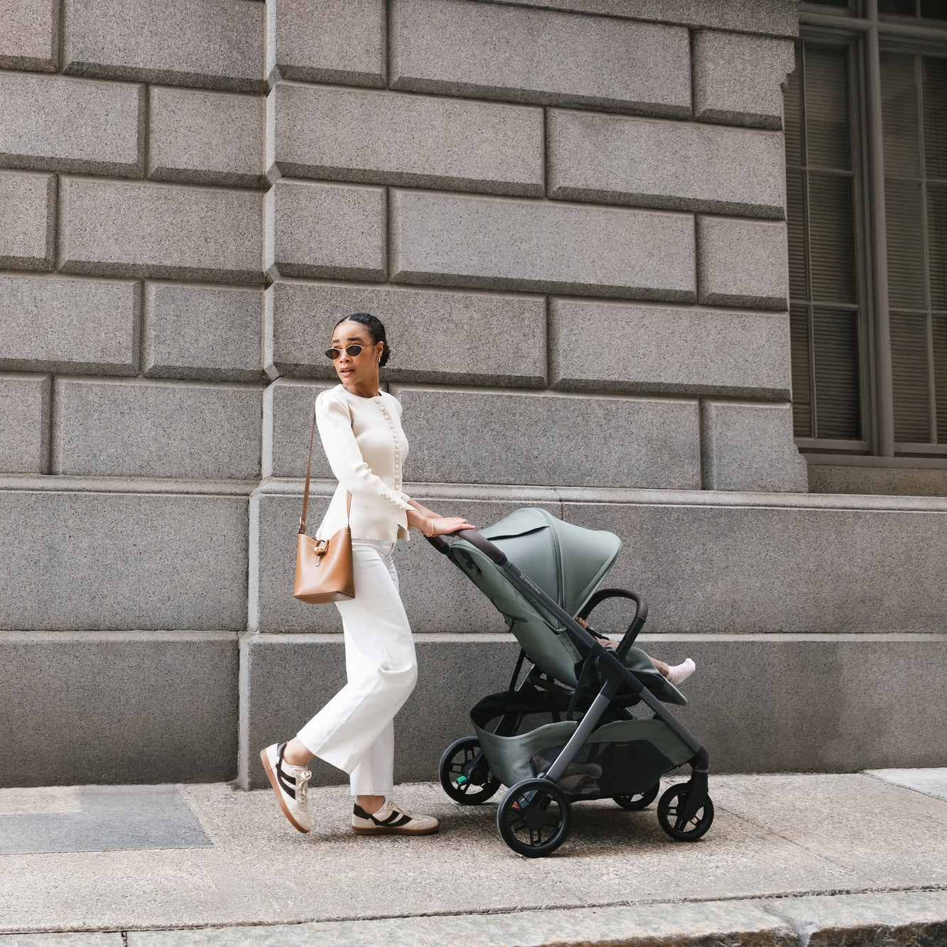 UPPAbaby Kona Stroller *PRE-ORDER * SHIPS LATE SEPTEMBER
