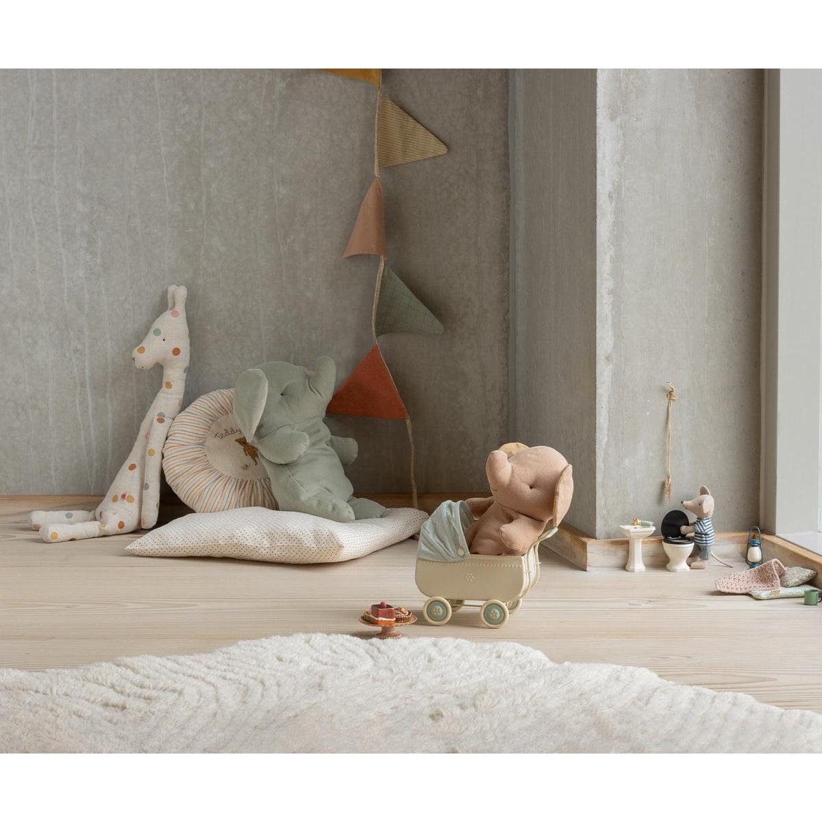 Maileg Elephant, Medium Iron grey