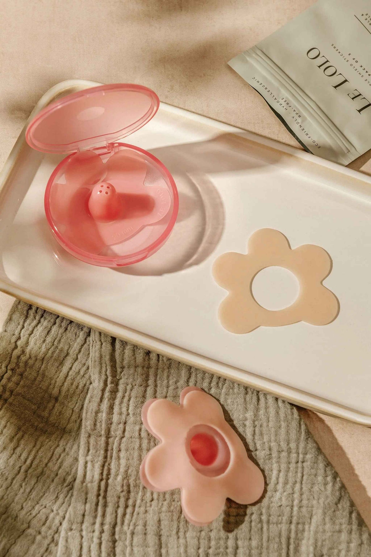 Le Lolo NIPPLE SHIELD STICKERS 3 Count