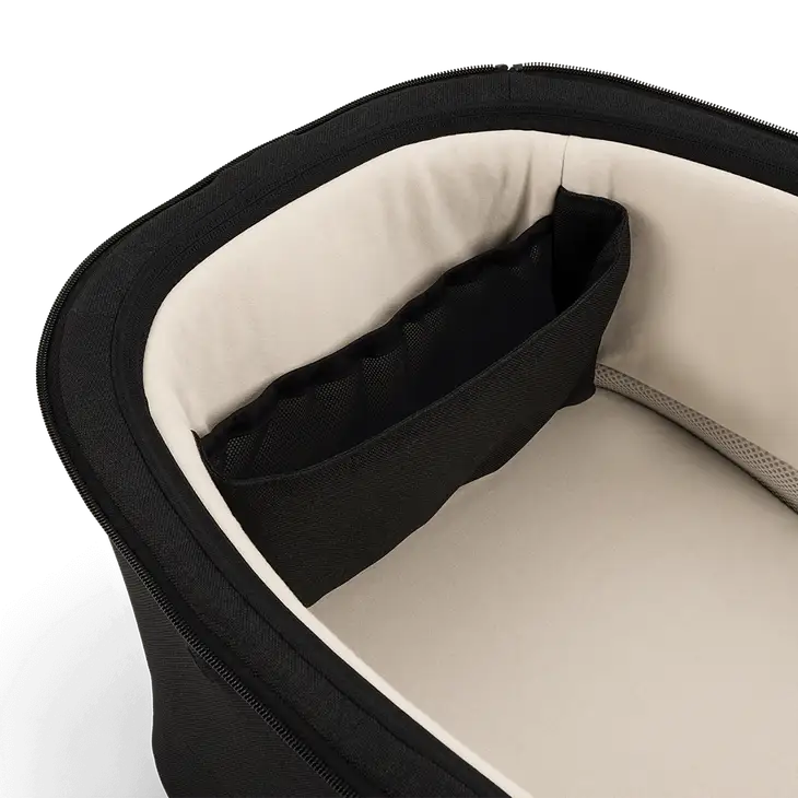Nuna SWIV™ & TRIV™ series bassinet + stand.*in store pick up only*