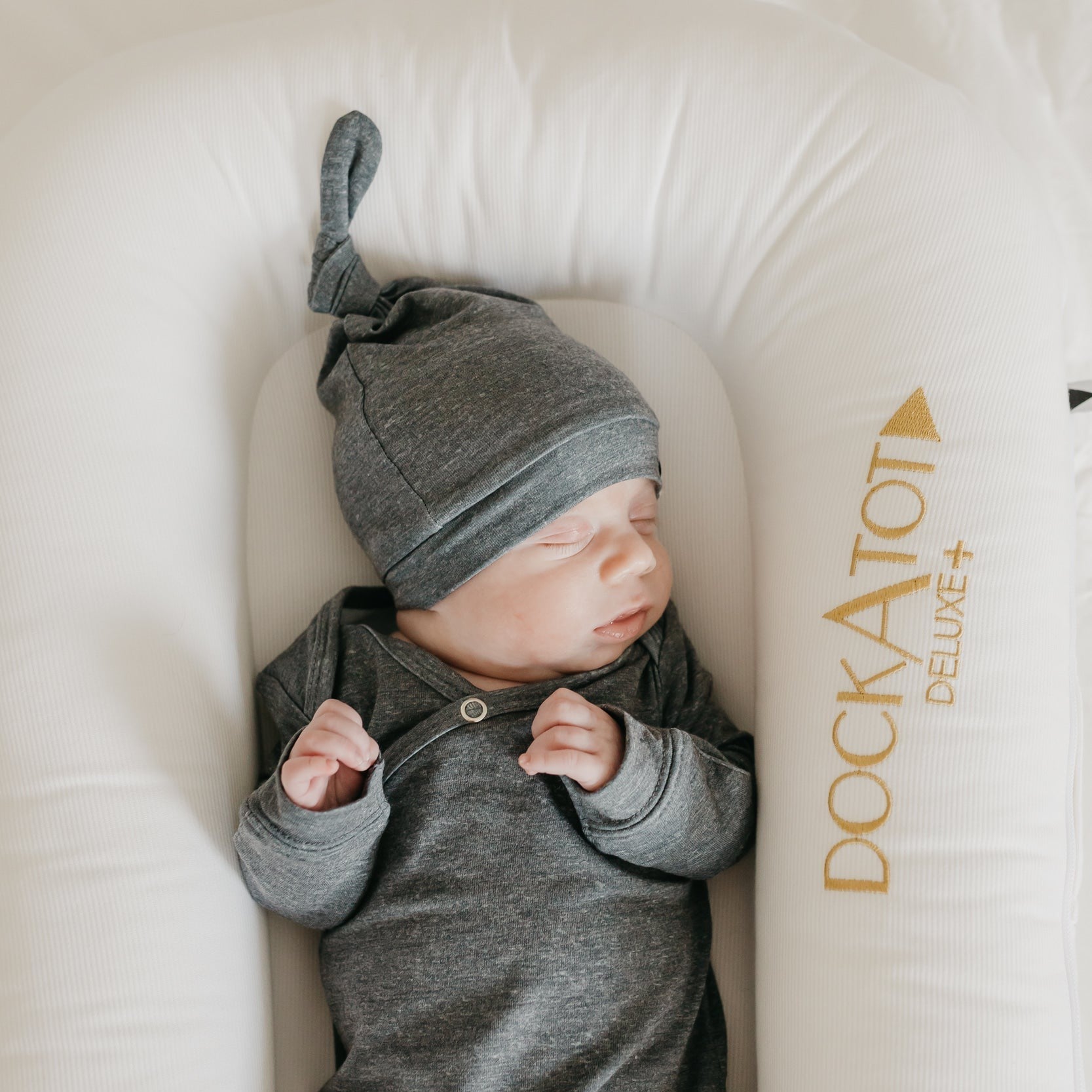 Copper Pearl Top Knot Hat | Slate